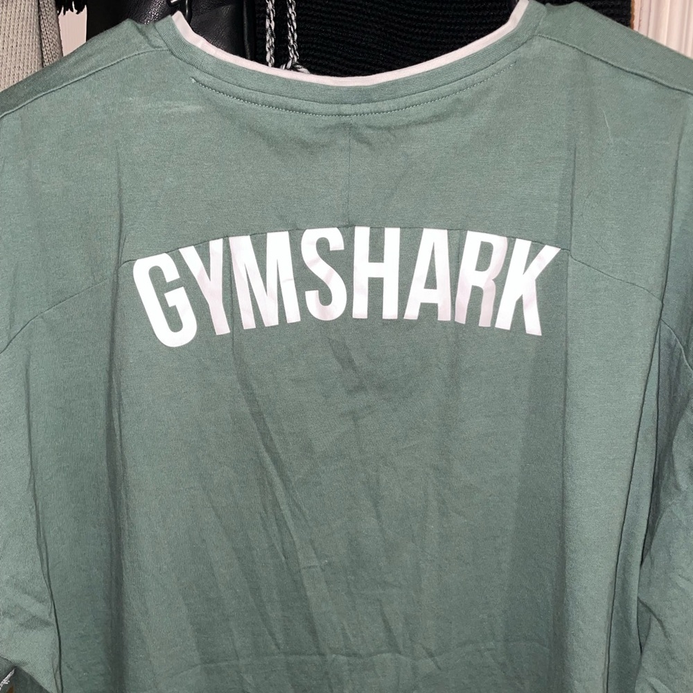 Green Gymshark men’s t shirt